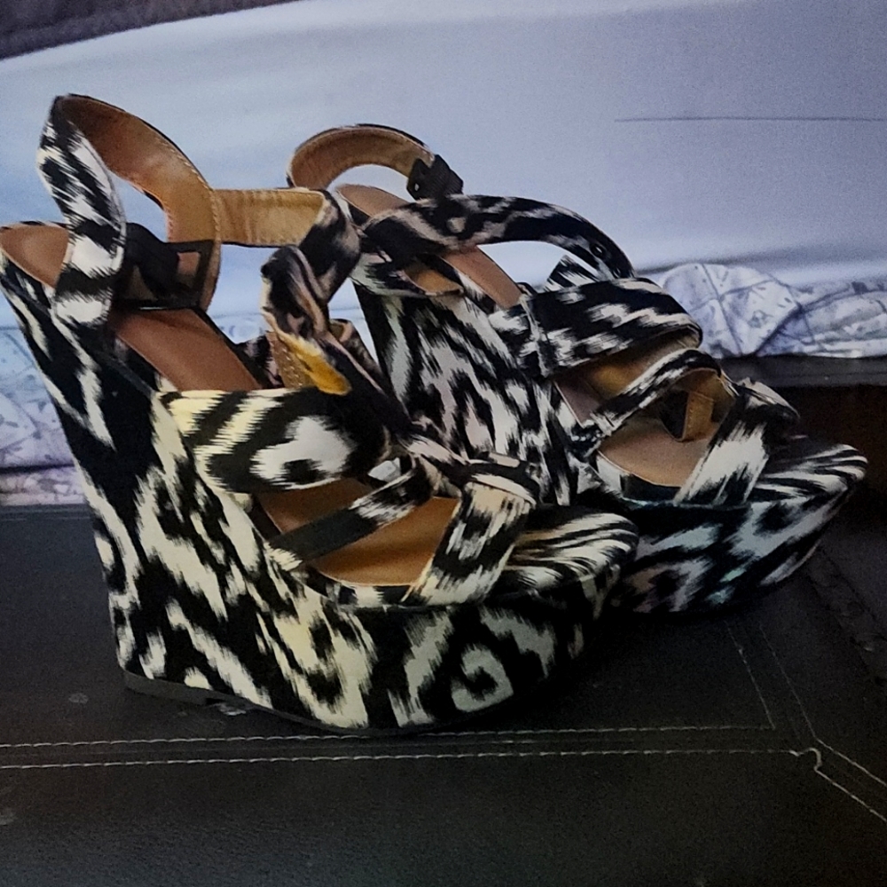 Dollhouse Wedges